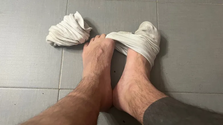 OnlyFans cuenta sexyandrudefeet header 2