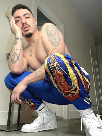OnlyFans cuenta angel_carmona header 2
