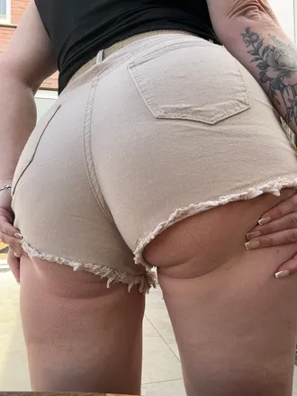 OnlyFans account  charlottemichelle69 header 2