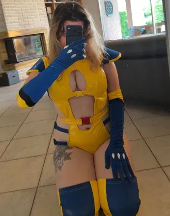 OnlyFans account  elisa_flame avatar 1