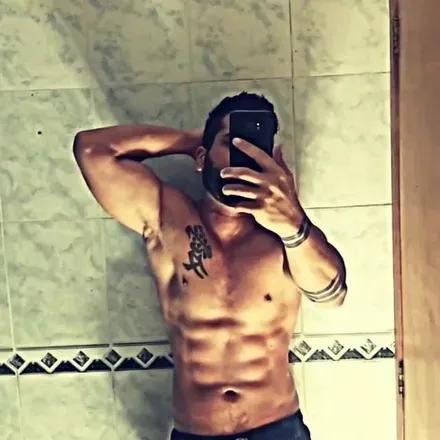OnlyFans cuenta justandress_69 avatar 1