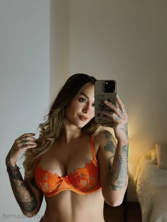 OnlyFans of bernadettetur
