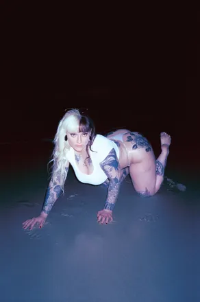 OnlyFans account  pennielayne header 2
