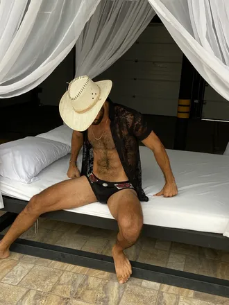 OnlyFans cuenta alonssoxxx header 2