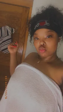 OnlyFans cuenta leahjamnya12 header 2