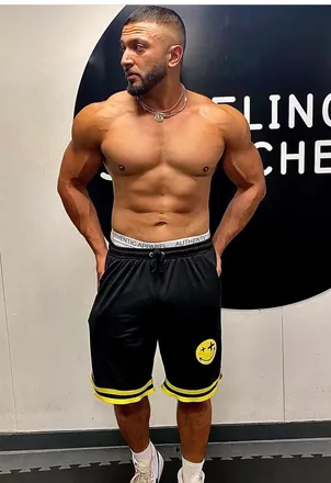 OnlyFans cuenta justformeandyou header 2