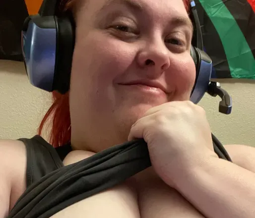 OnlyFans cuenta gamergrl_boredatwrk avatar 1