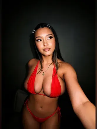 OnlyFans account  iluvlina avatar 1