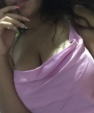 OnlyFans account  vicky_021 header 2