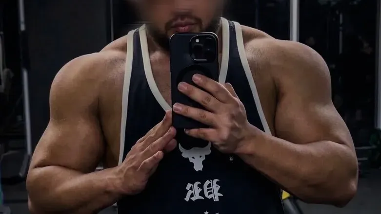 OnlyFans cuenta mr.hugeload header 2