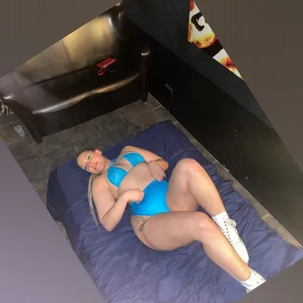 OnlyFans of mzhoney0517