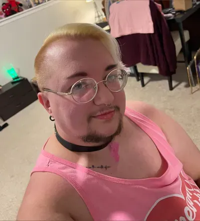 OnlyFans cuenta yourboswell avatar 1