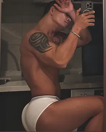 OnlyFans account  dominic_zheng97 avatar 1