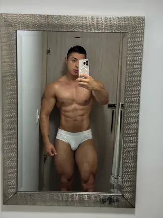 OnlyFans account  devinhunter avatar 1