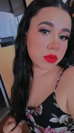 OnlyFans cuenta bombom2411 avatar 1