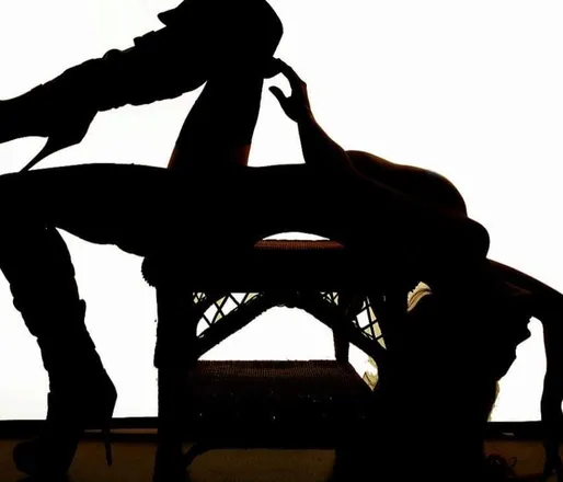 OnlyFans cuenta hotmess_mom header 2