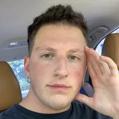 OnlyFans cuenta adumbtop avatar 1