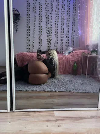 OnlyFans cuenta devii.ex header 2
