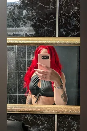 OnlyFans account  icekween111 avatar 1
