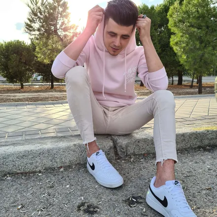 OnlyFans account  ro_crysty69 header 2