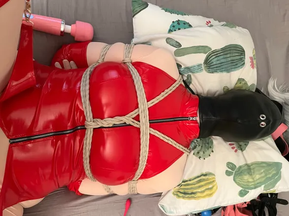 OnlyFans cuenta mandipenny header 2