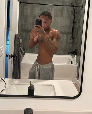 OnlyFans account  bussthattnut avatar 1