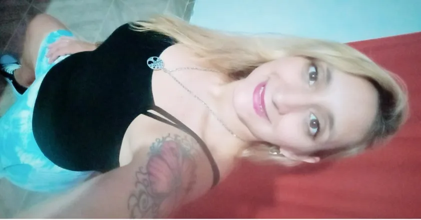 OnlyFans cuenta yani1203 header 2
