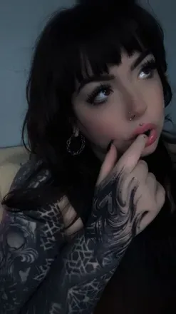 OnlyFans account  emmyrosewillow avatar 1