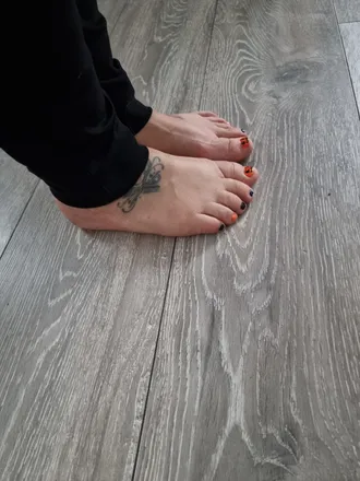 OnlyFans cuenta tinyfeetkel header 2