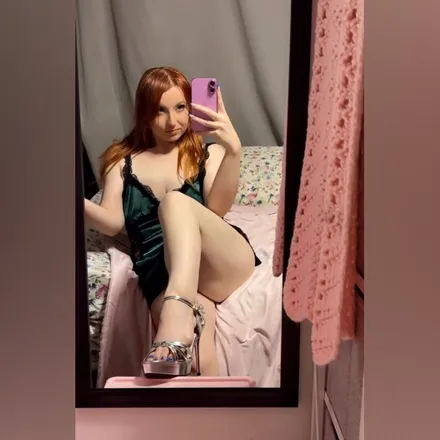 OnlyFans account  somebodystoxic header 2