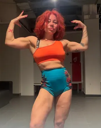 OnlyFans cuenta ellakross avatar 1