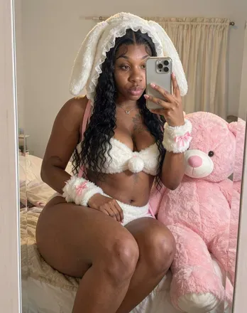OnlyFans de badbarbieee0