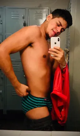 OnlyFans cuenta alexivantau header 2
