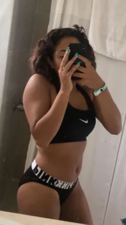 OnlyFans cuenta salena36 header 2