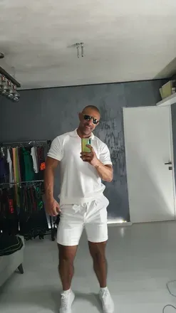 OnlyFans cuenta naked-chef avatar 1