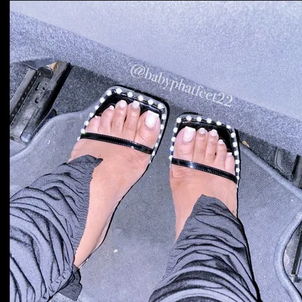 OnlyFans account  babyphatfeet22 header 2