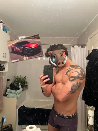 OnlyFans cuenta youknowheredinnerdangles header 2