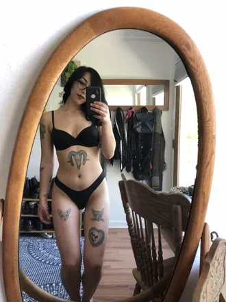 OnlyFans cuenta pussywilllow header 2