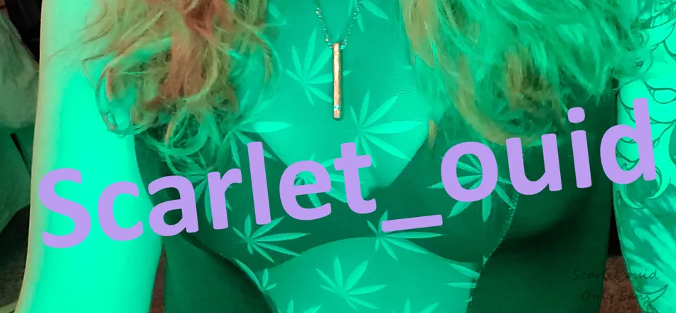 OnlyFans cuenta scarlet_ouid420 header 2