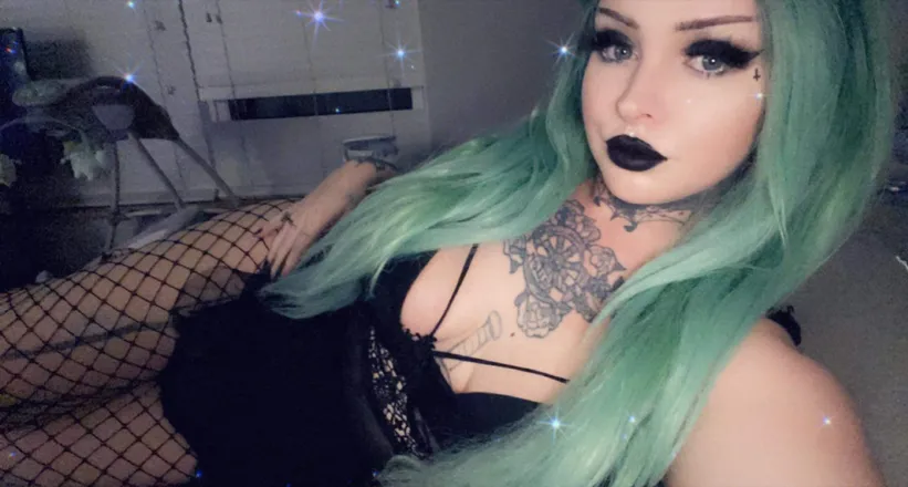 OnlyFans cuenta spookyxspicex3 header 2