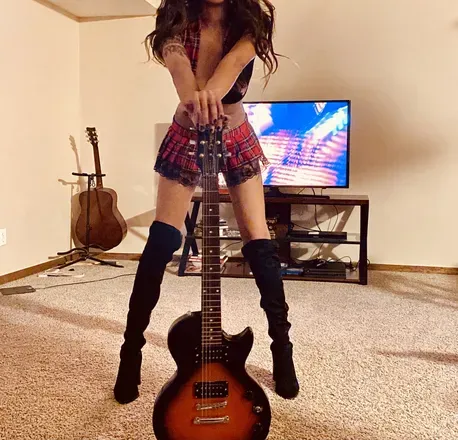 OnlyFans cuenta prettylittlething1009 avatar 1