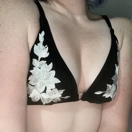 OnlyFans cuenta tessadear avatar 1