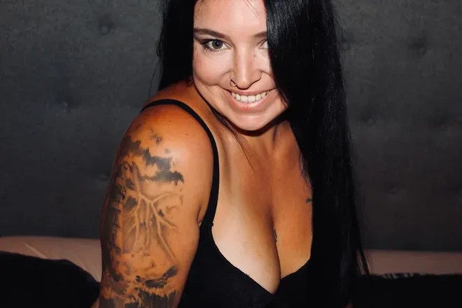 OnlyFans cuenta afterhoursallie avatar 1
