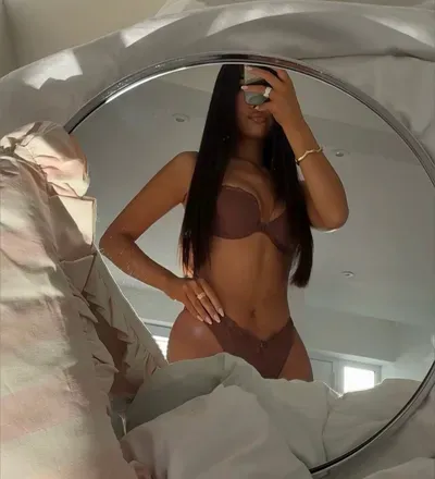OnlyFans cuenta marianawest avatar 1