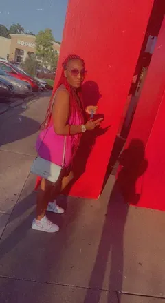 OnlyFans account  juicybootyvee avatar 1