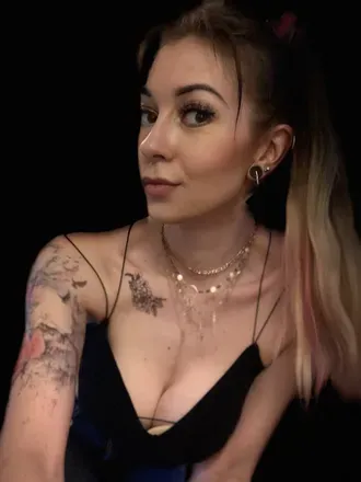 OnlyFans cuenta rosievix avatar 1