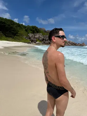OnlyFans cuenta giovannixmiguel header 2