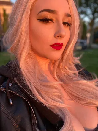 OnlyFans cuenta bluegrayemma avatar 1