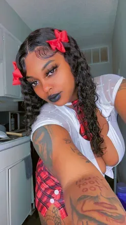 OnlyFans cuenta urban_doll avatar 1