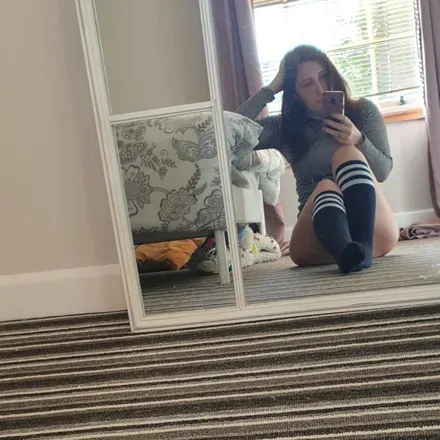 OnlyFans account  scrunchedsoleslittletoes avatar 1